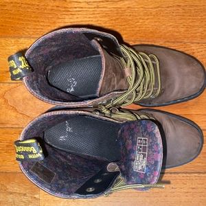 Dr. Martens Boot - Gaucho Brown